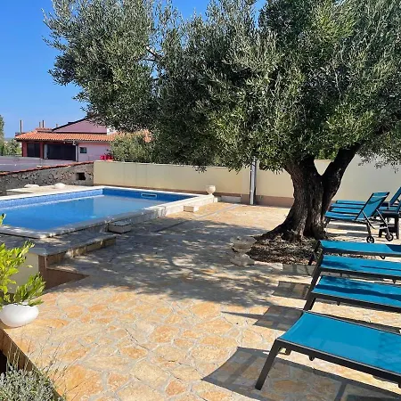 Luger 1. Stock Apartment Razanj