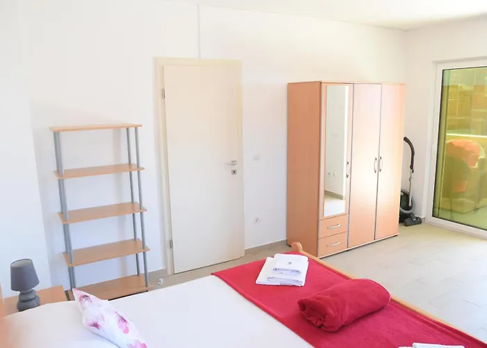 Luger 1. Stock Apartman *